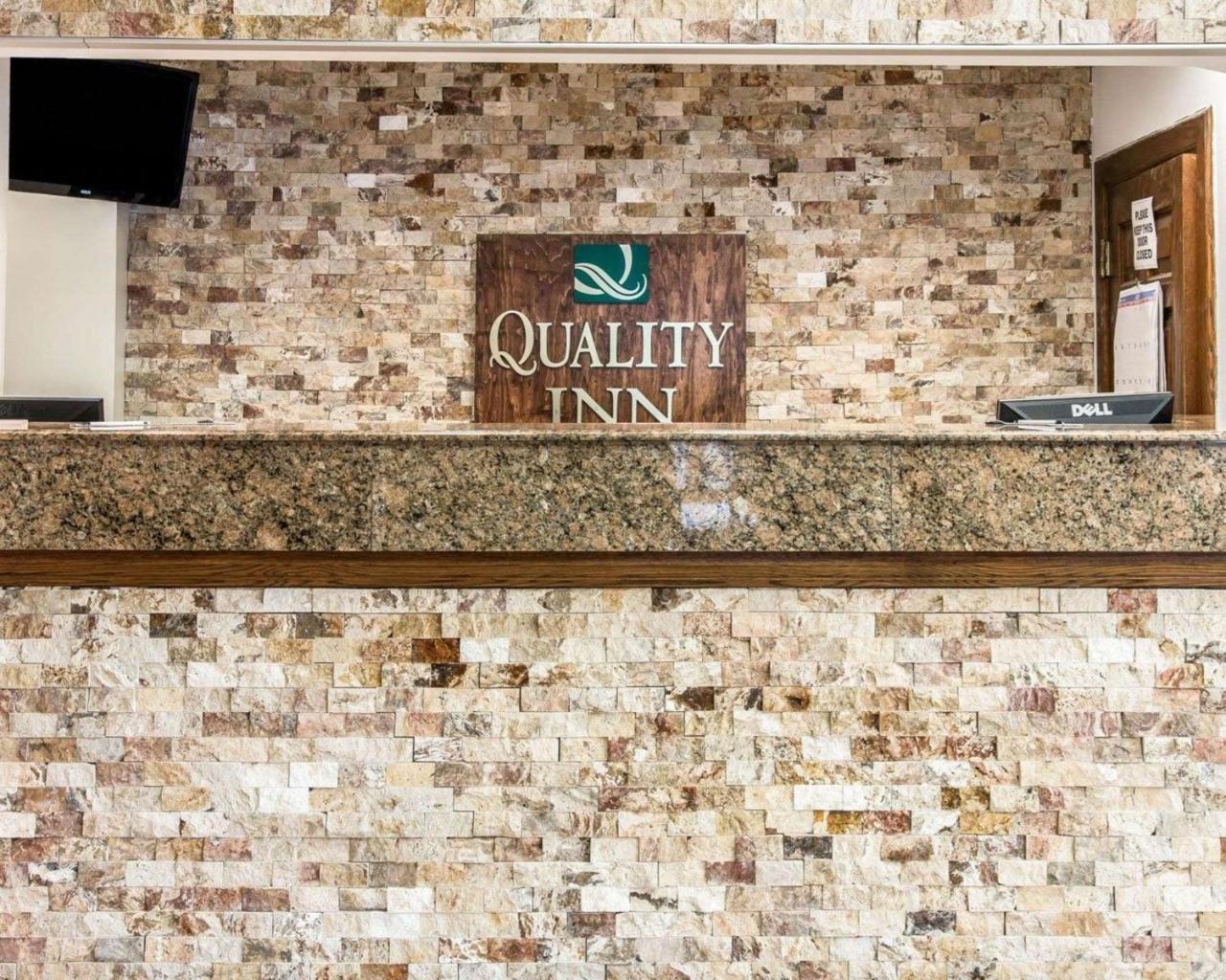Quality Inn Саутфилд Екстериор снимка